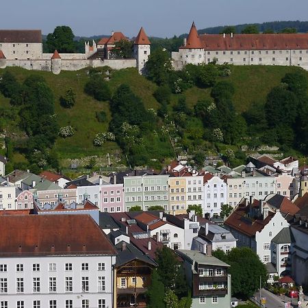 Bayerischer Hof Otel Burghausen Dış mekan fotoğraf