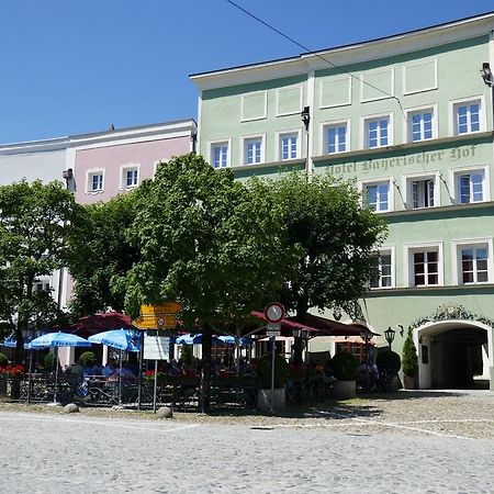 Bayerischer Hof Otel Burghausen Dış mekan fotoğraf