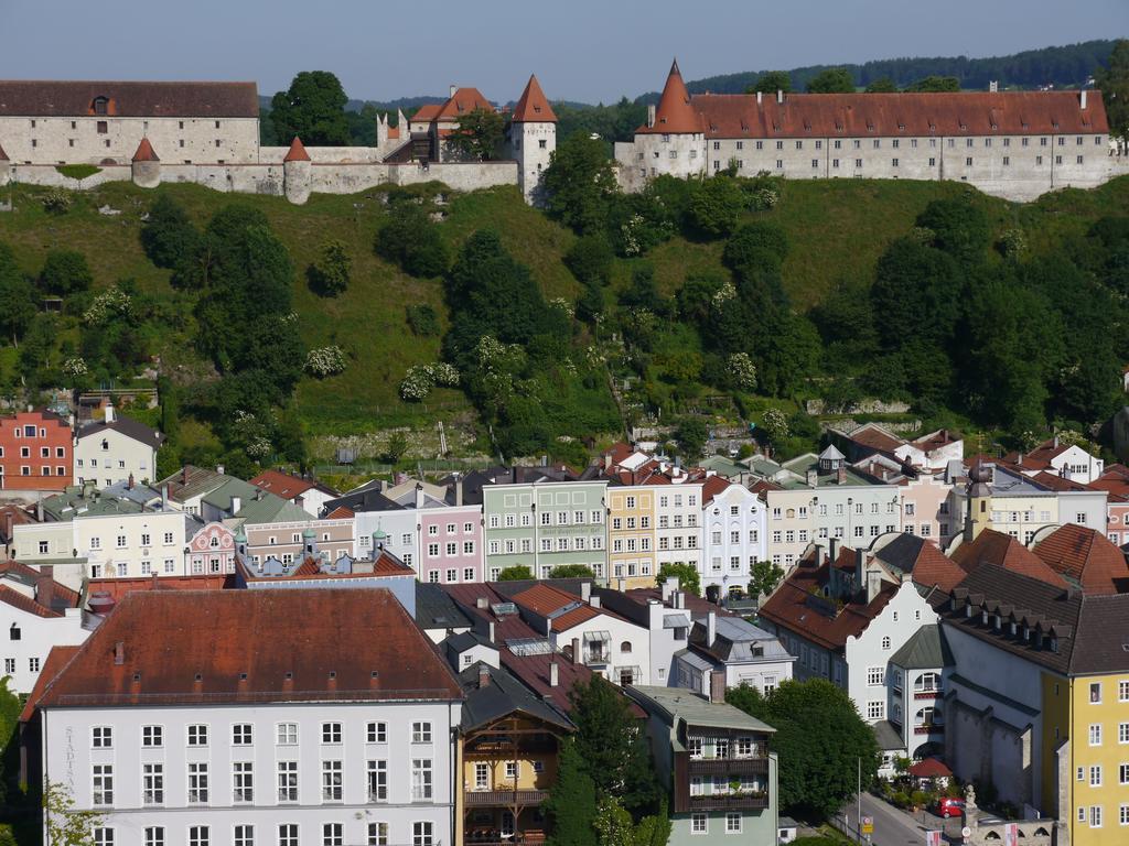 Bayerischer Hof Otel Burghausen Dış mekan fotoğraf